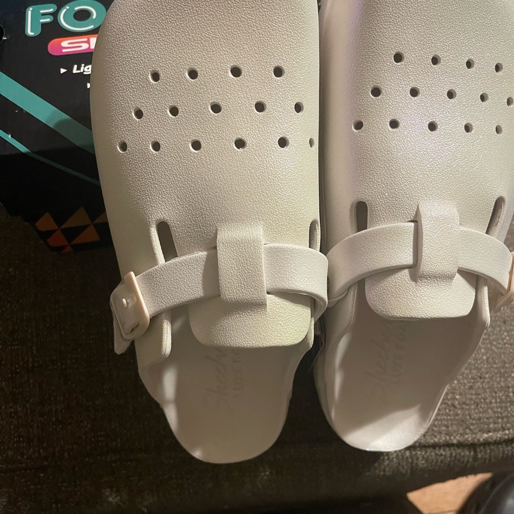 Skechers Foamies Cali Breeze 2.0-Sugar Kisses Women's Slip On - White